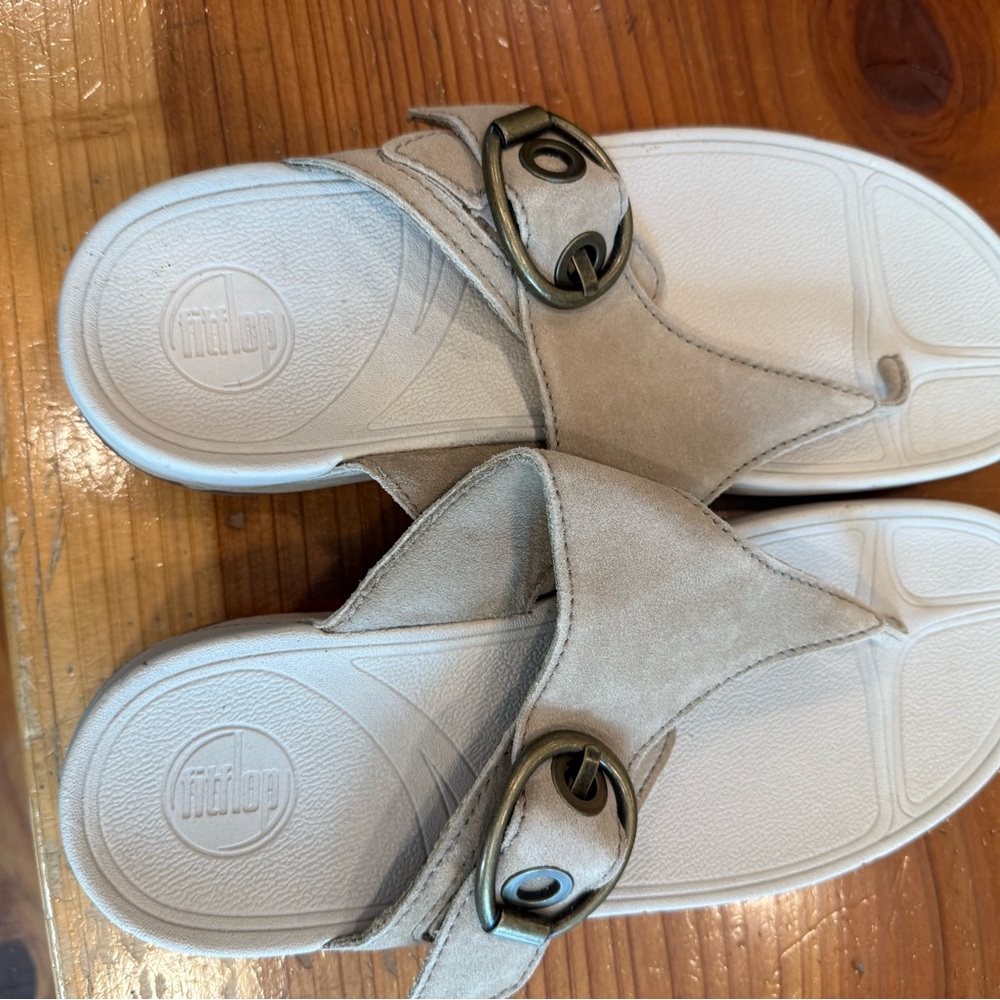Fitflop Beige Sandals Leather and suede with Buckle NWOB